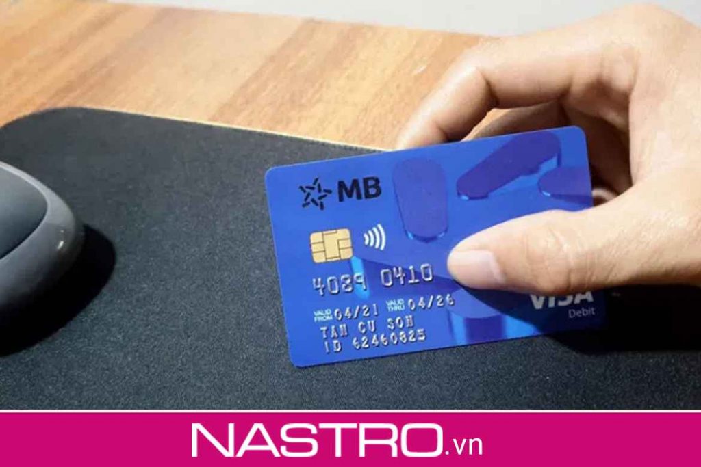 Rút tiền bằng thẻ ATM MBBank có tốn phí không?